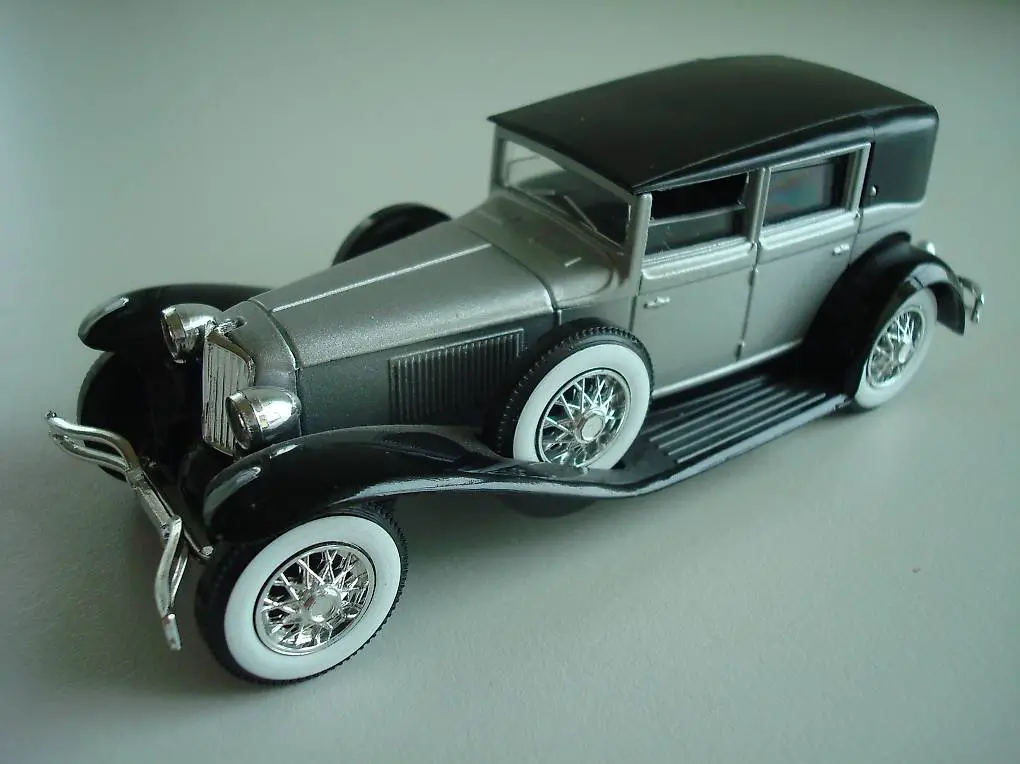 Solido 1:43 / Cord L 29 silber-schwarz, No 55 / 1929