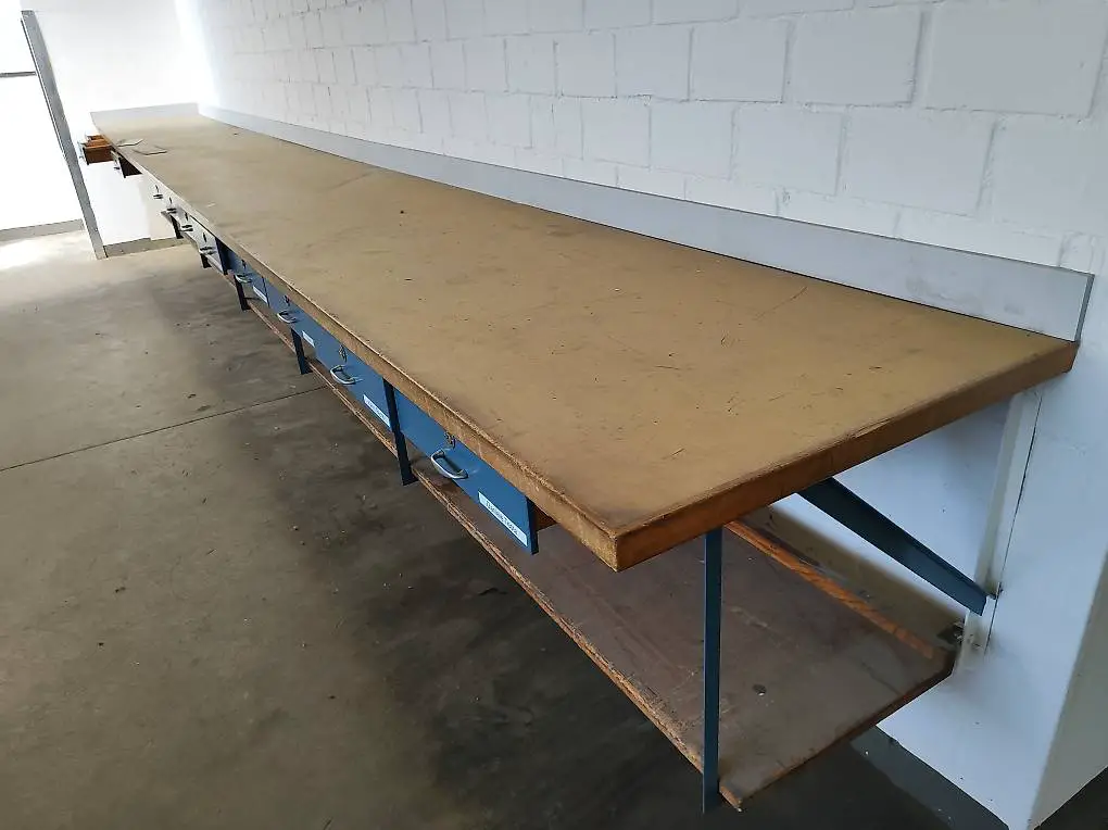 Werkbank 8 Meter für Wandmontage