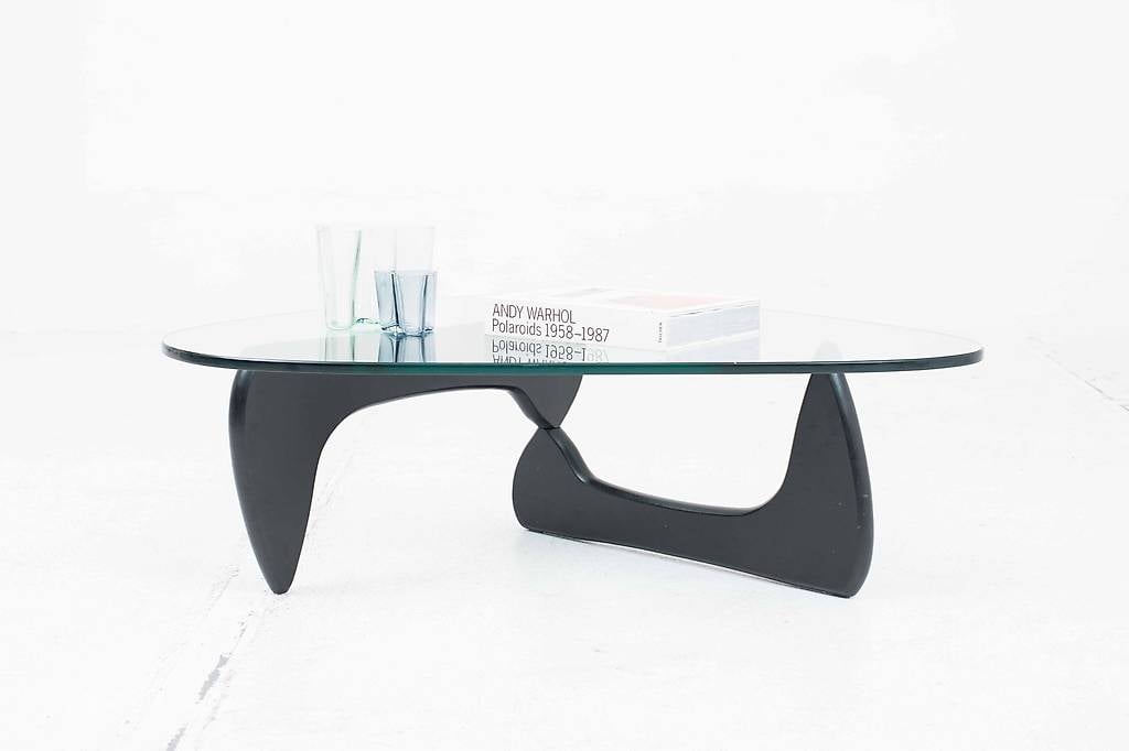 Vitra Coffee Table von Isamu Noguchi in Esche Schwarz