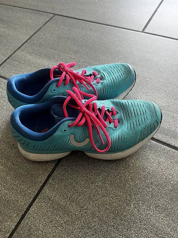 Laufschuhe True Motion, 38.5