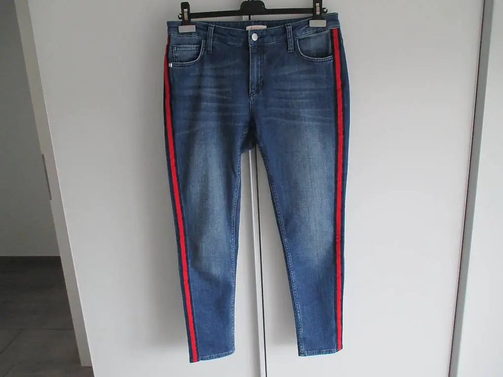 Jeans Rich&Royal, blau m/rotem Streifen, 38/40, Leggins Form
