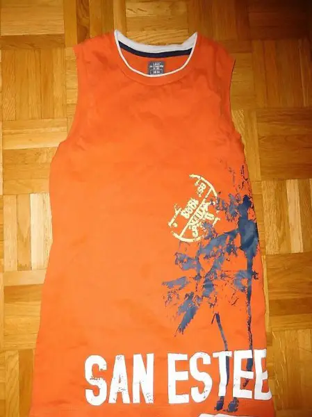 T shirt sans manches