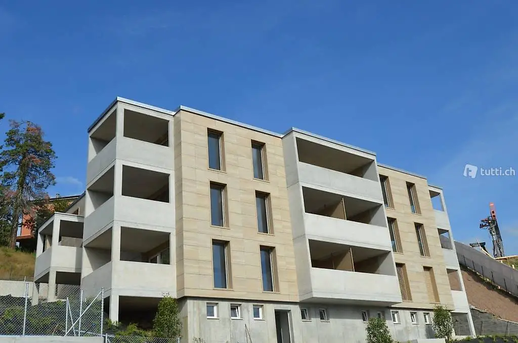  5676 Balerna, posizione comoda, 2.5 loc.con terrazzo coperto