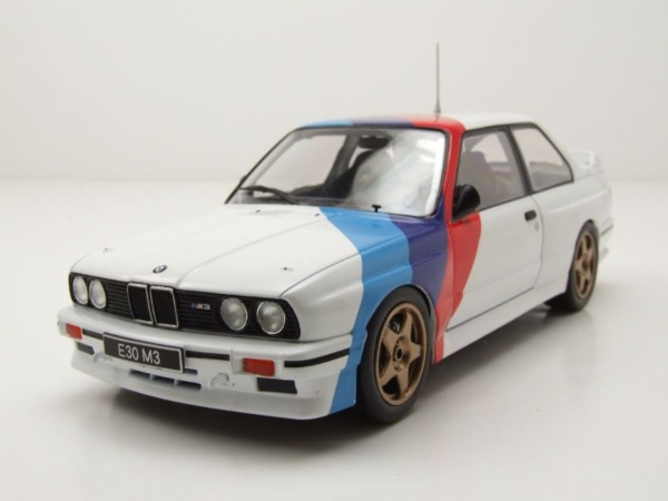 NEU: BMW M3 E30 1986-1990 weiss / Decor 1:24 von WhiteBox