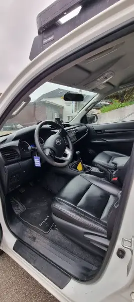 Toyota hilux 2.4D-4D 4X4