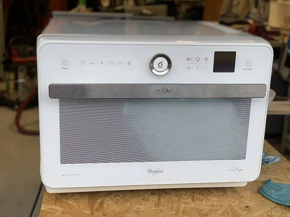 Four à micro-ondes Whirlpool JT 479 WH