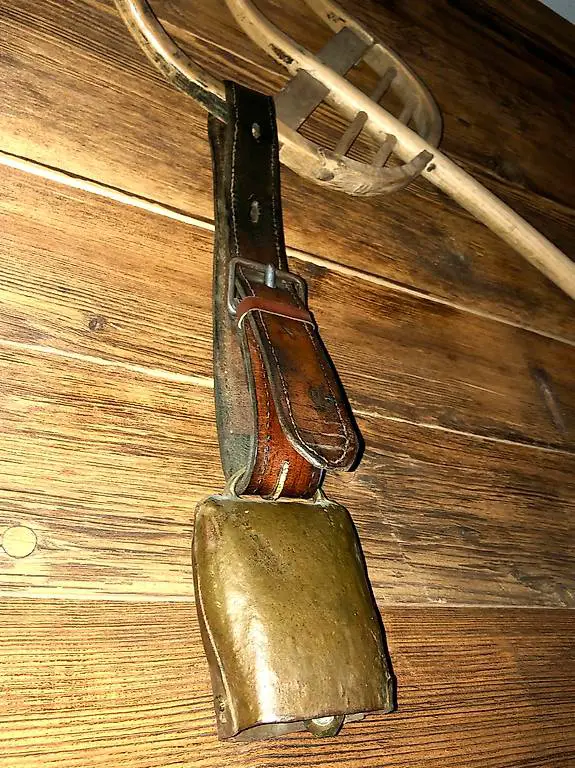 Antike Treichel abzugeben