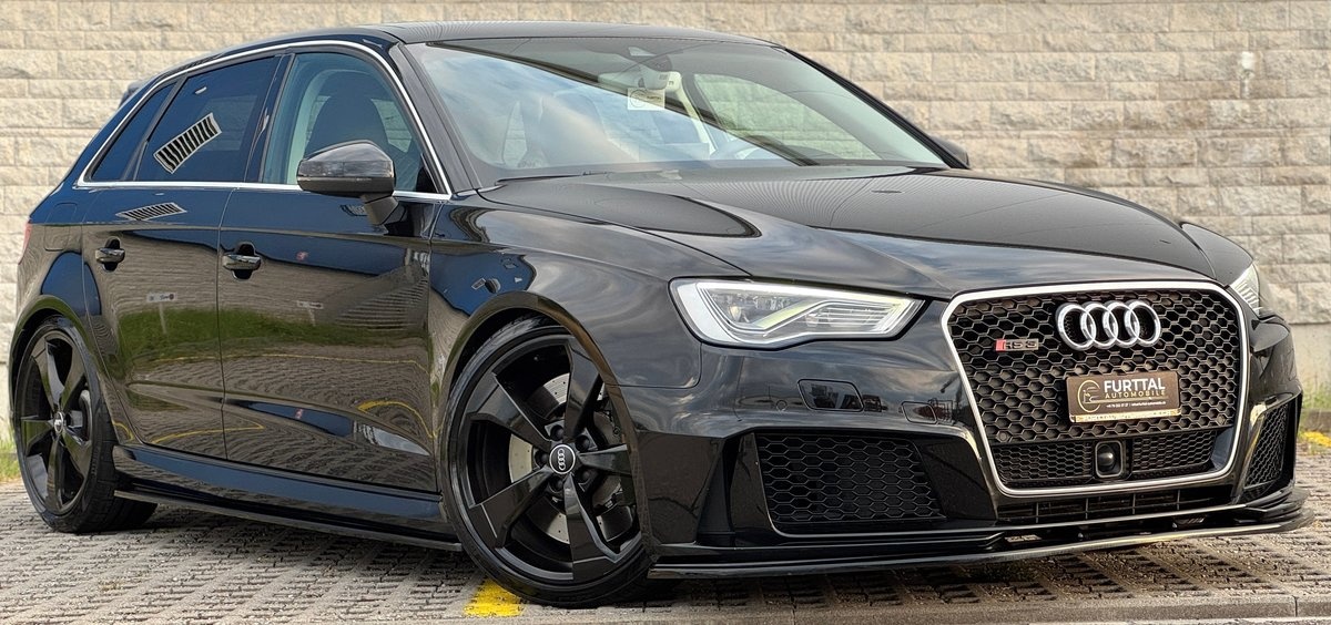 AUDI RS3 2.5 TSI quattro S-tronic