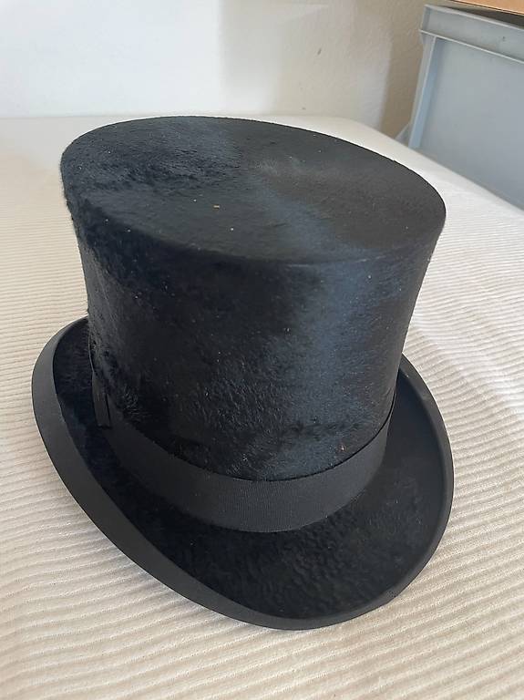 Wunderschöner, gut erhaltener Zylinder mit Hutschachtel