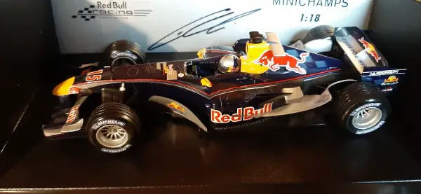 Red Bull RB1 F1 mit Autogramm von Christian Klien 1:18