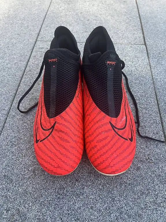 Fussballschuh Nike Grösse 39