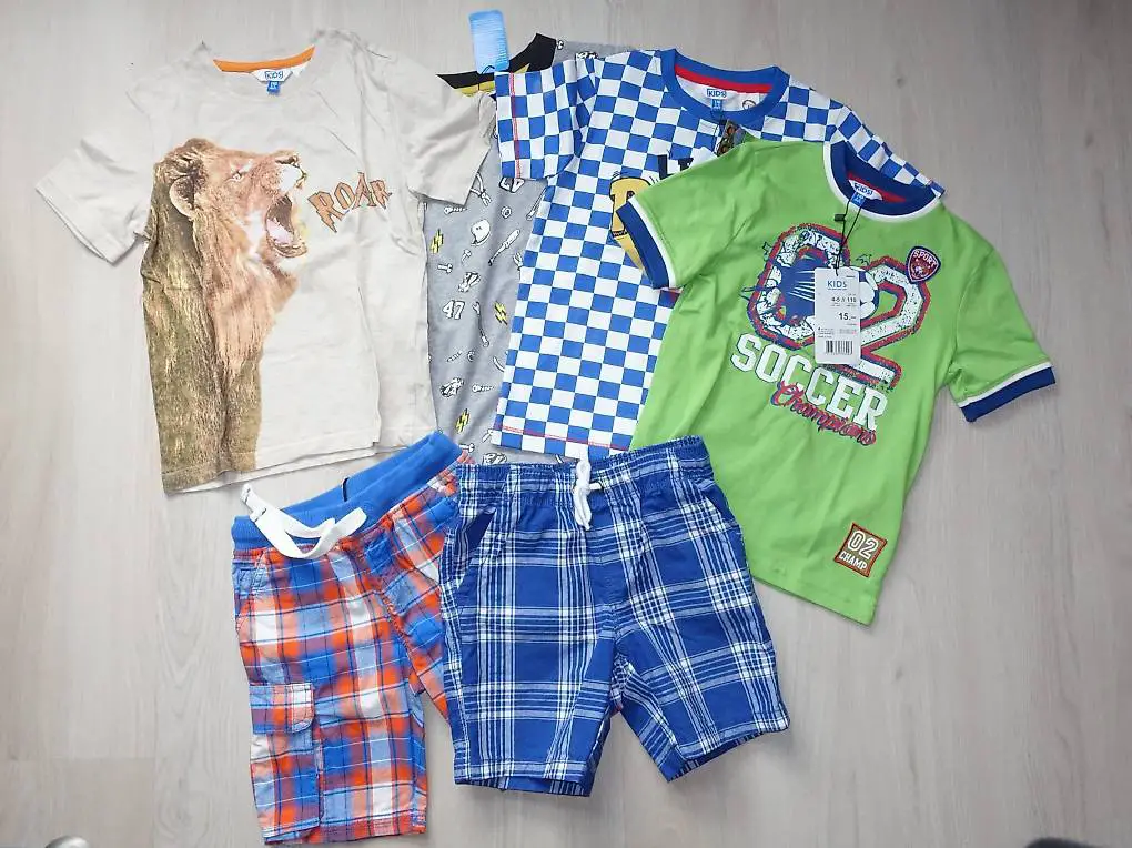 6 Teilig Kleiderpaket T-shirt, kurze Hosen Gr. 110 Kids Neu