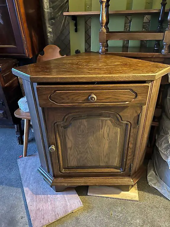Eckmöbel / Kommode Aus Massiven Holz