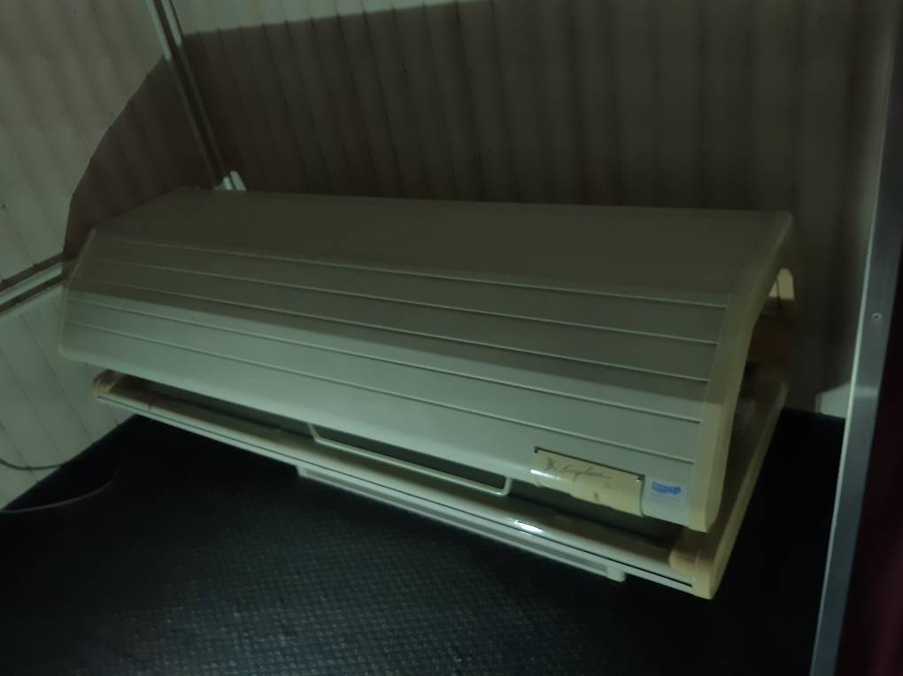 Solarium-Sonnenbank JK ERGOLINE 26