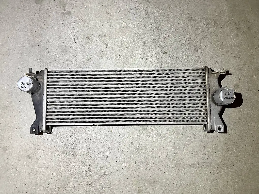 Ladeluftkühler Defender