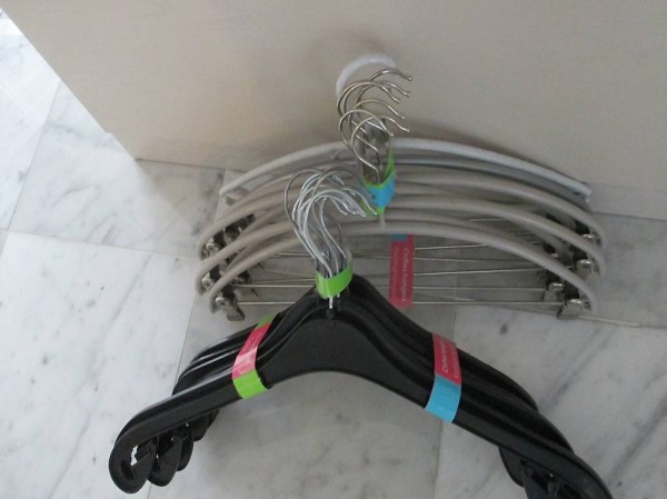 KLEIDERBÜGEL 20er-SET Div. Platzsparende - Inklusiv Versand