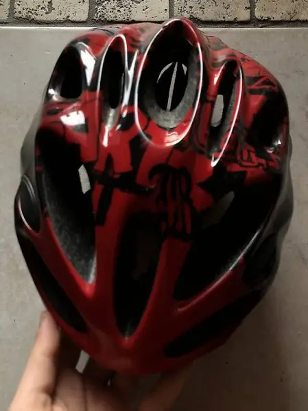 Casco da bici, taglia ricollegabile.