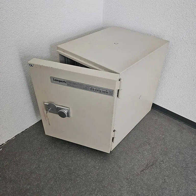 Tresor / Safe / Datensafe Lampertz