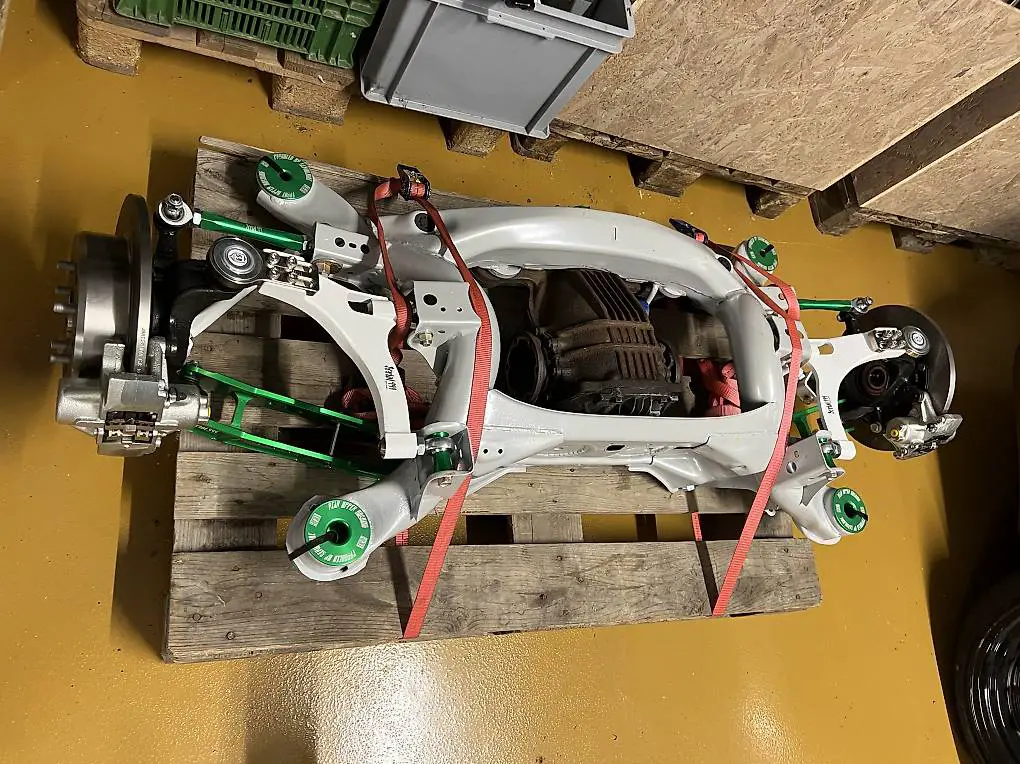 Lexus/Toyota IS200/300 Hinterachse Neu