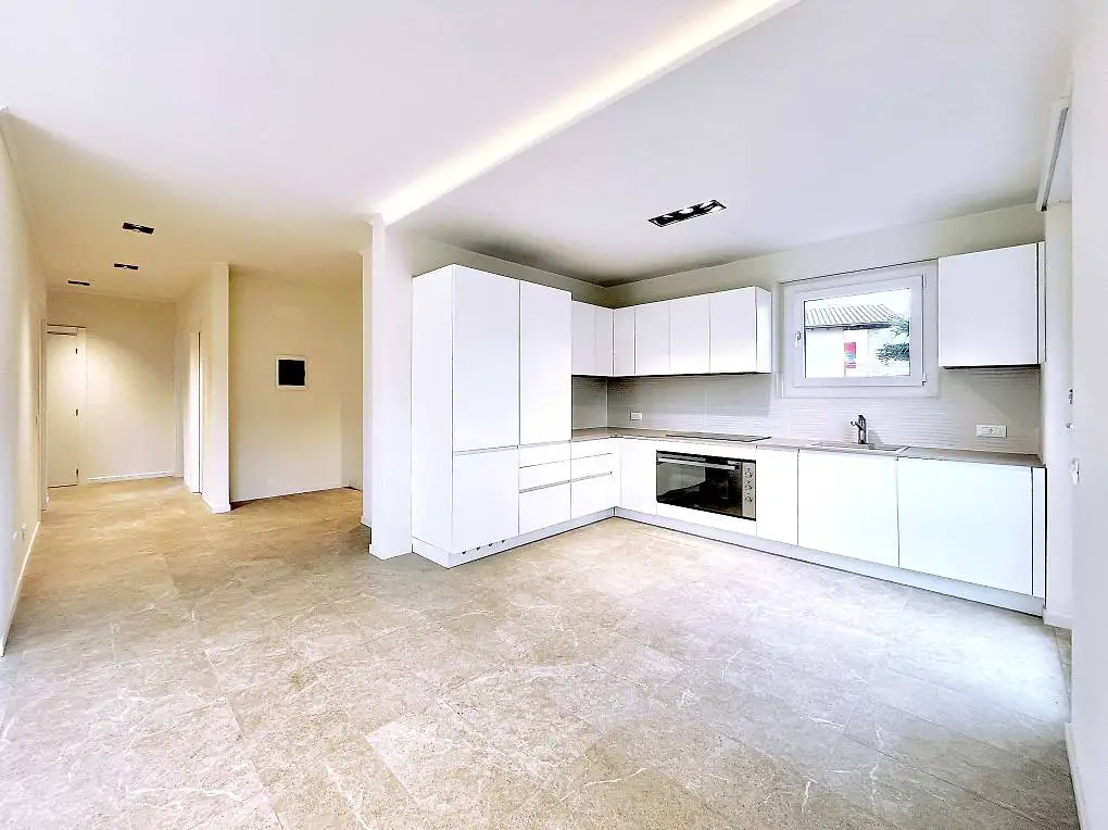 Ristrutturata casa indipendente in zona tranquilla