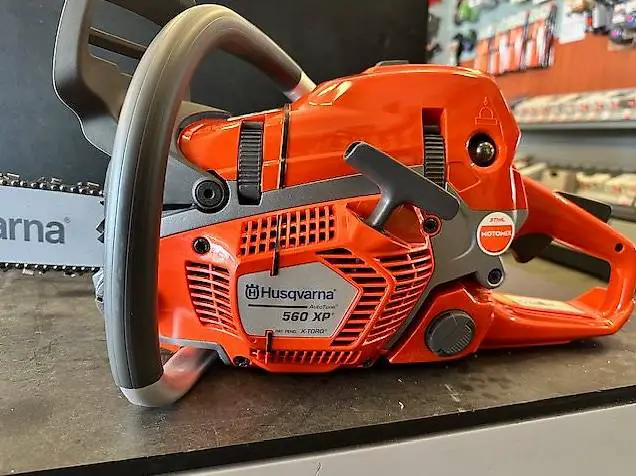 Husqvarna Profi Kettensäge 560XP NEU