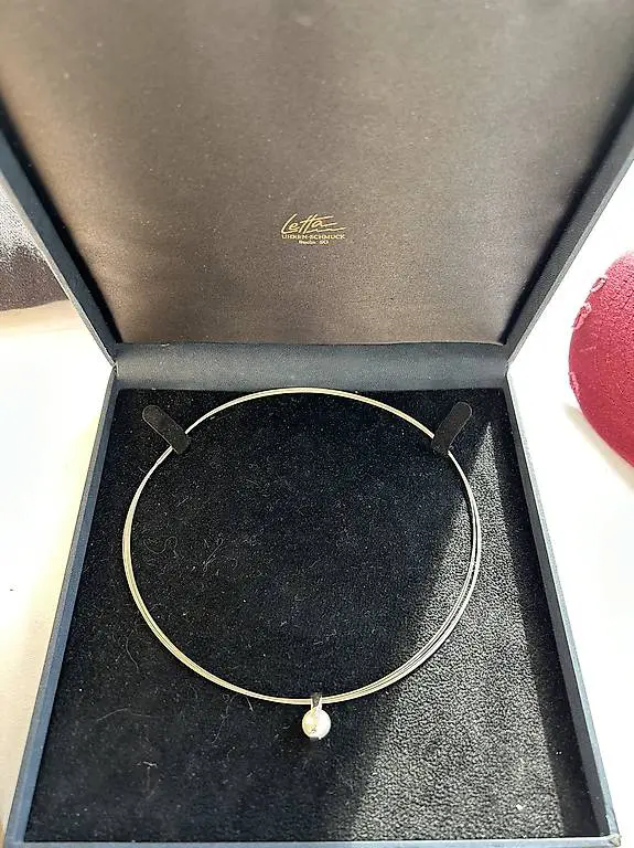 Halskette mit Süsswasserperle / Weissgold