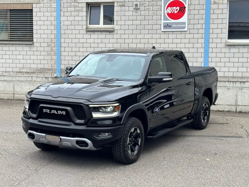 dodge rebel 5.7 hemi 4x4 crew cab