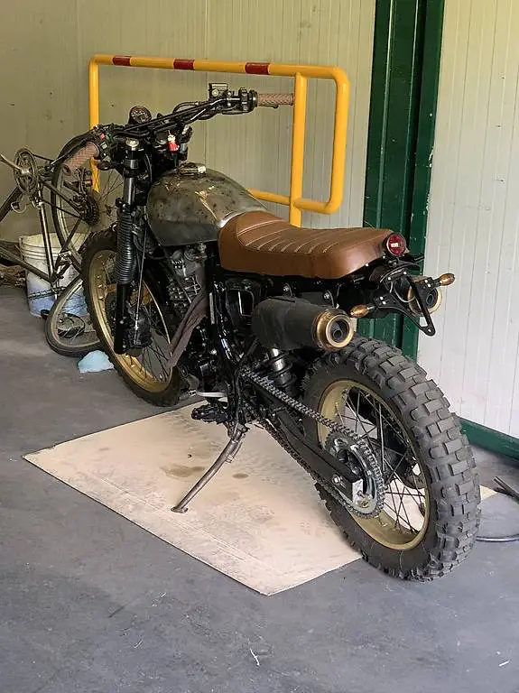 Honda dominator scrambler