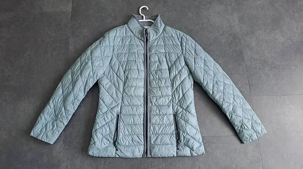 Steppjacke / Übergangs Jacke Gr. 42, von Vögele