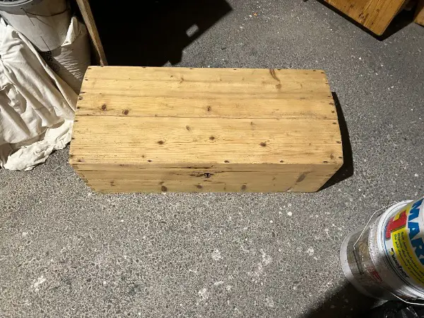 + ART 888 + Bahut en sapin sablé