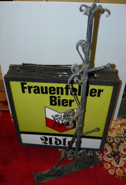 Leuchtreklame Frauenfelder Bier Adler mit Eisenhalterung