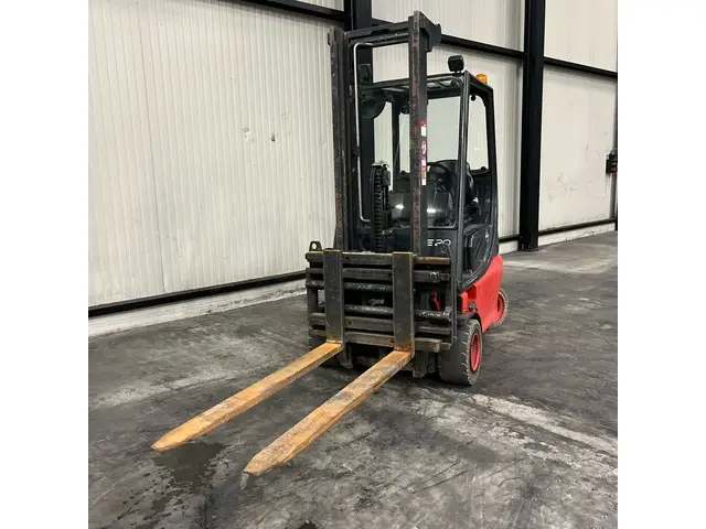 LINDE, E20 P, Gabelstapler