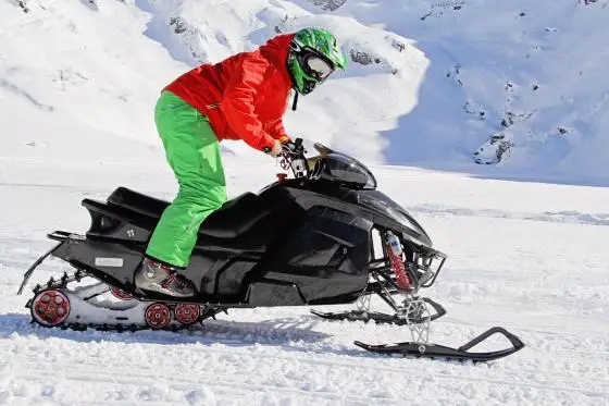 Snowmobile in Engelberg Schneetöff, fahren für1 Person