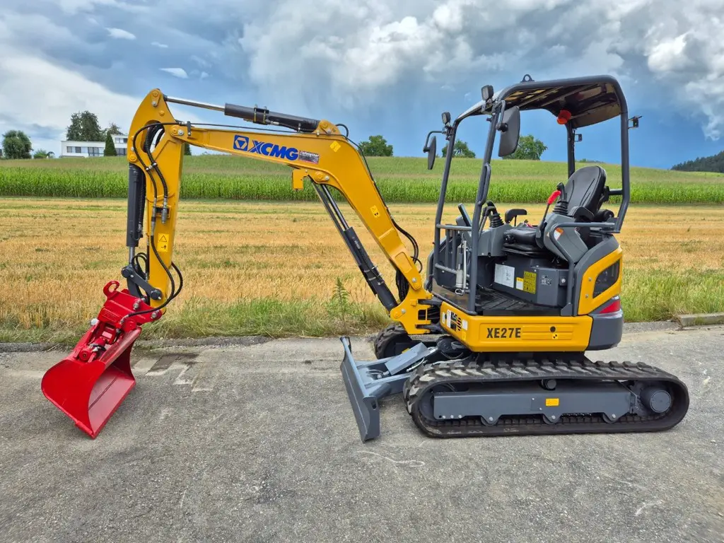 2.5t Raupenbagger XCMG XE27E Canopy ab LAGER