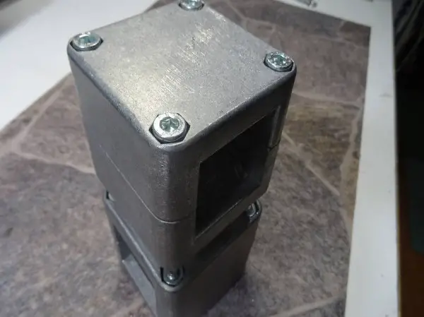 Klemmstück verstellbar für 50x50mm und 50x50mm Vierkantrohr