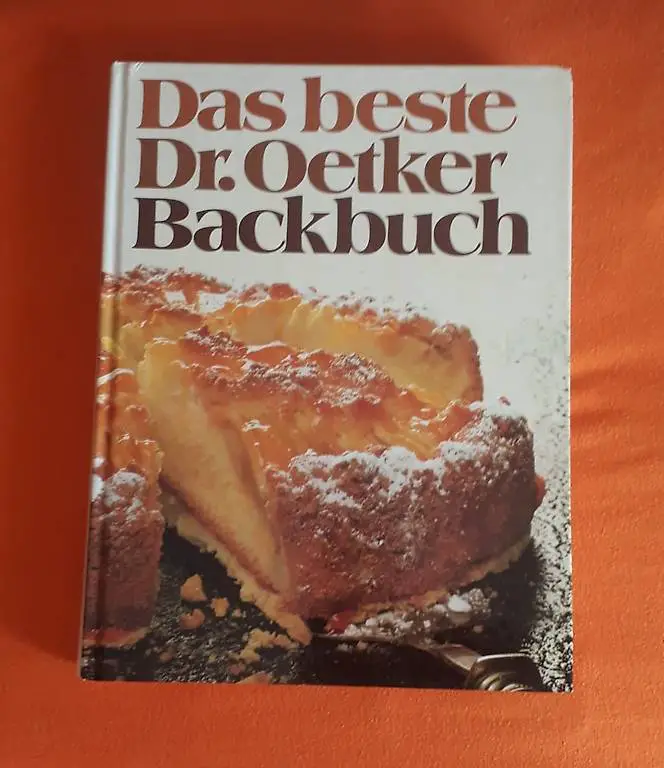 1 grosses Backbuch von Dr. Oetker