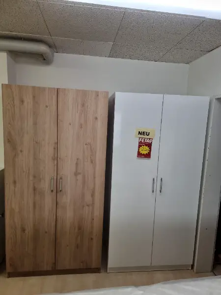 Neues 2 Türig und 3 Türig Kleiderschranken