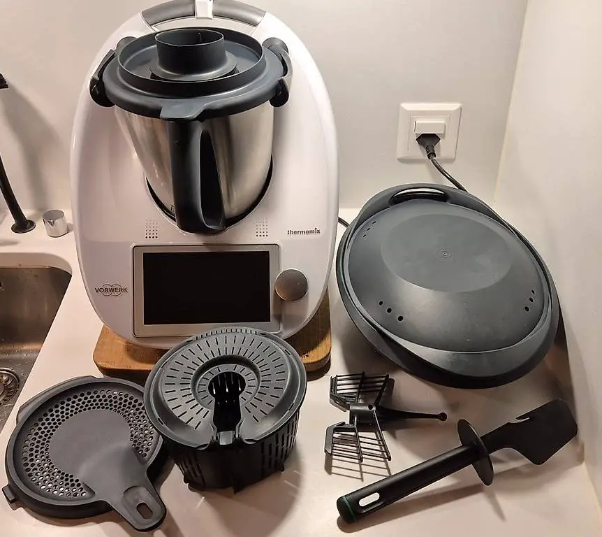 Thermomix TM6 komplett mit zusätzlichem Zubehör