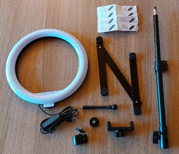 Ringlicht mit Stativ, USB Anschluss, neu originalverpackt