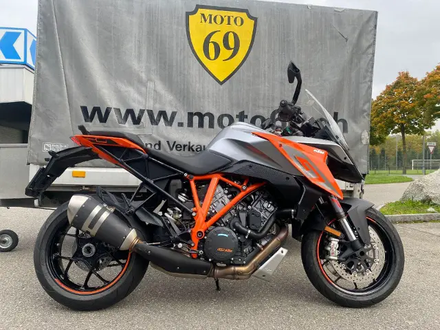 KTM 1290 Super Duke GT
