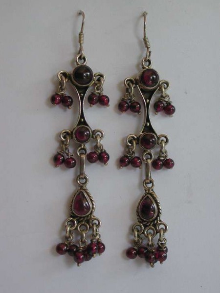 Boucles d"Oreilles "Touareg" avec 17 Grenats en Argent 925