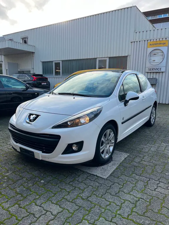 peugeot 207 1.4 swiss edition tr
