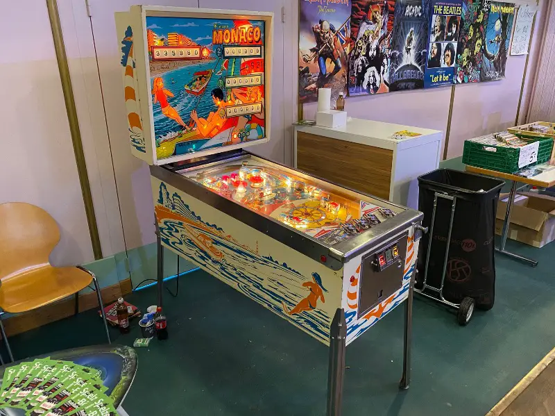 Flipper Segasa Monaco