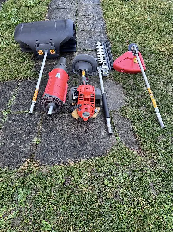 Neuwertige Husqvarna 324 HDA55, Kombigerät, Viele Zubehör