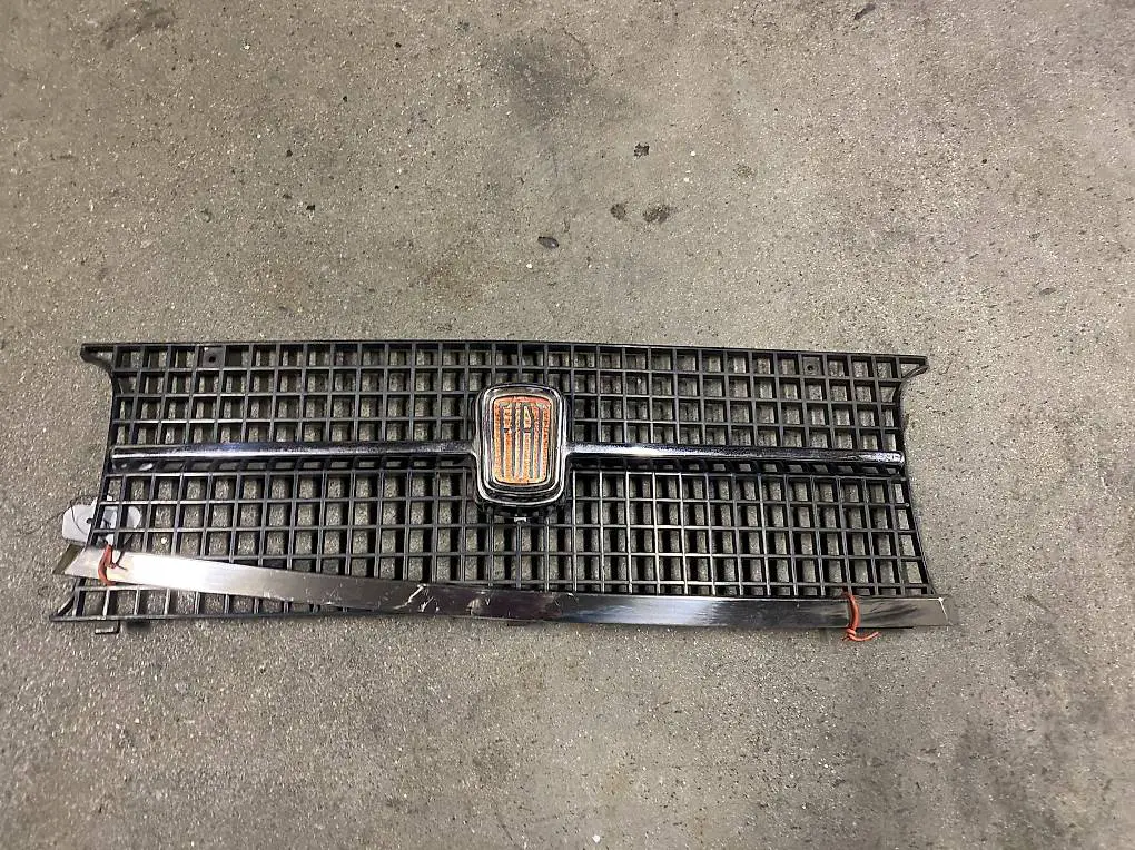 Kühlergrill Fiat 1900 1966/Fiat 124 Sport 72, Mustang