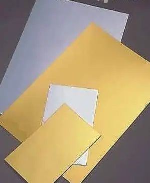 Bastelkarton glänzend A4 silbrig oder goldig