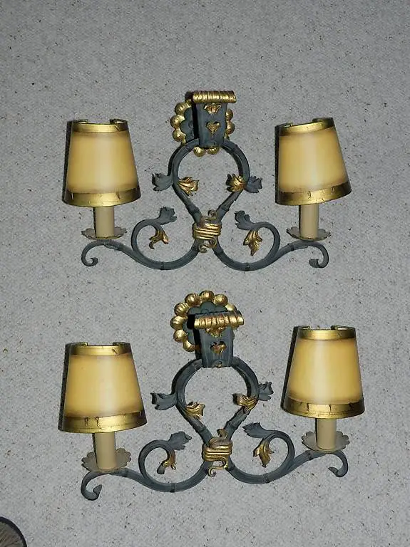 Paar antike Aplikken