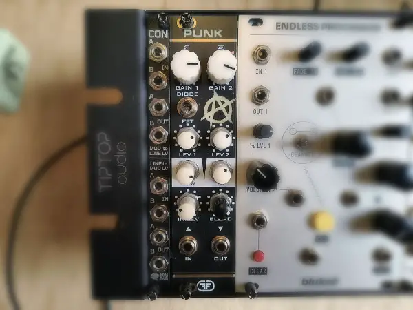 FEEDBACK Modules PUNK Distortion / Fuzz