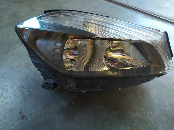 Mercedes A- Klasse Scheinwerfer rechts A1768203061KZ