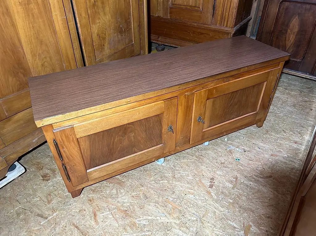 Anrichte, Sideboard, Kredenz, L. 155 cm, Nussbaum 2 Türli